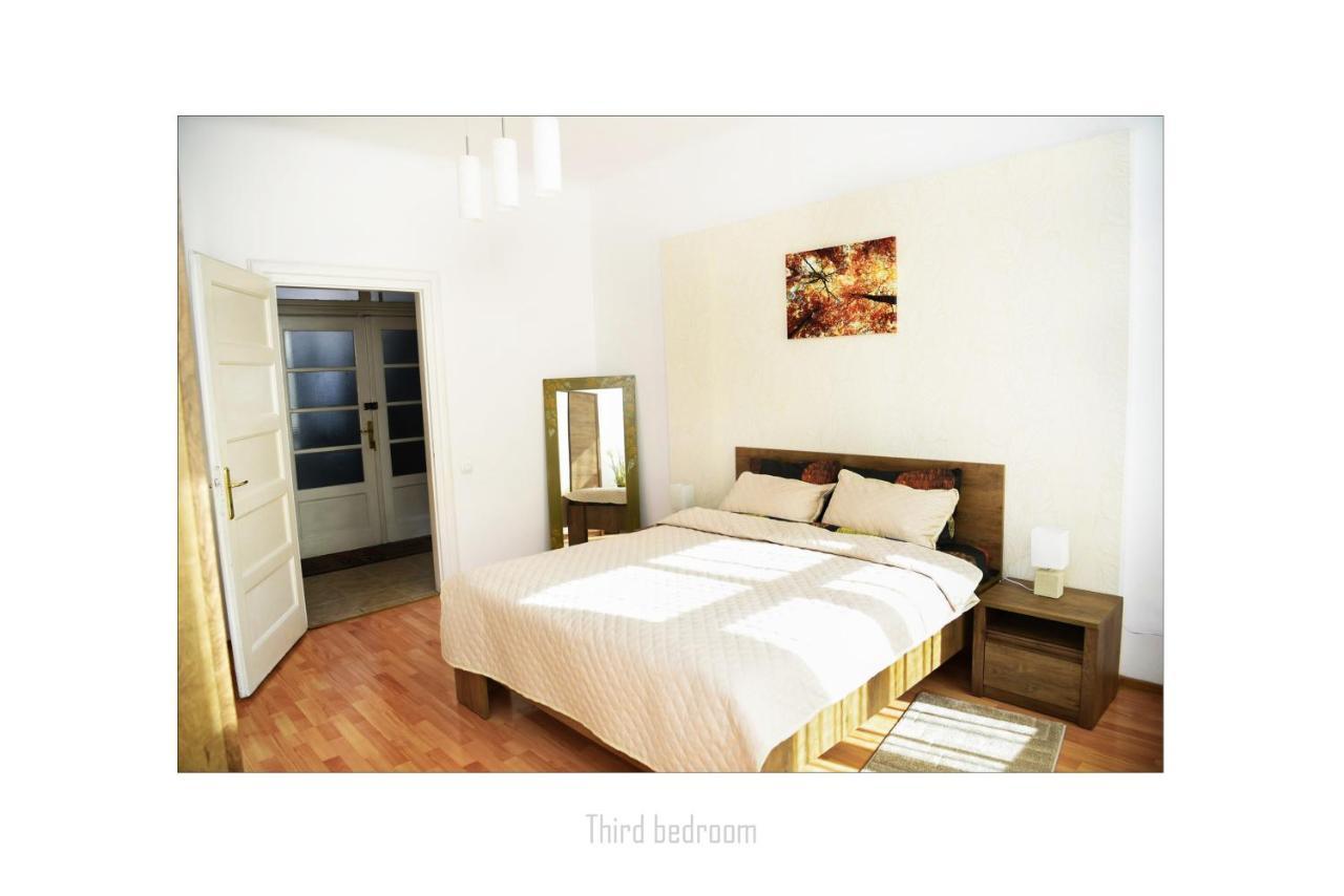 Apartament Dinicu, Brasov, Romania Exteriér fotografie